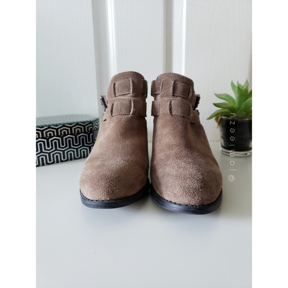 Topshop | "Monti2" Suede Cutout Ankle Booties - Picture 4 of 9